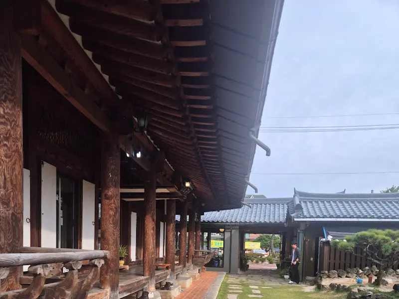 한옥 카페 외관