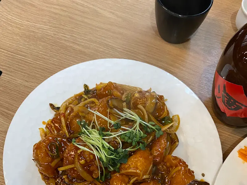 김이 모락모락 나는 짬뽕