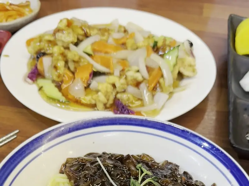 짜장면과 탕수육 세트 메뉴