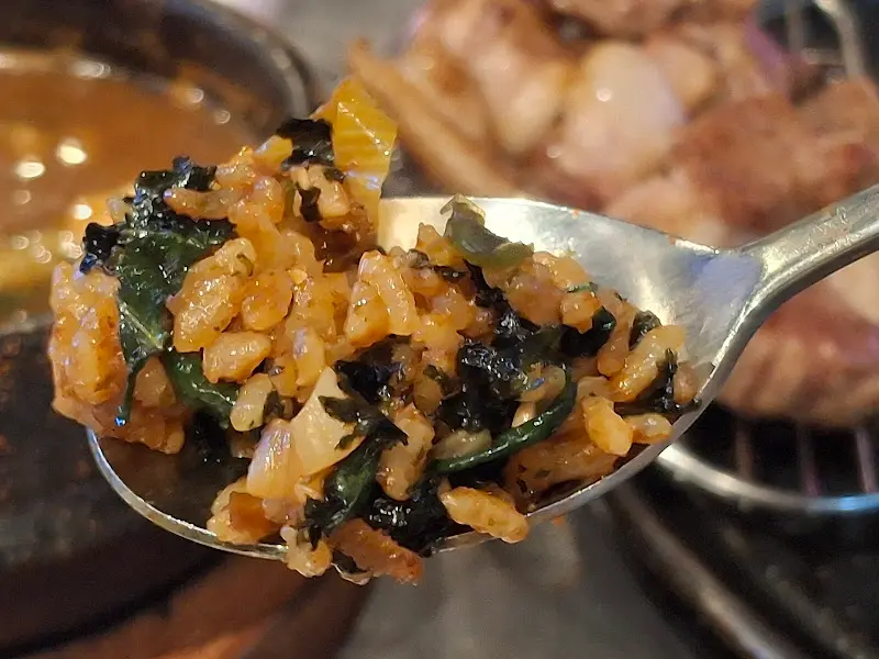 볶음밥 한 숟가락