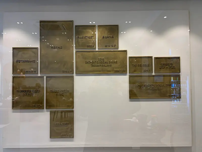 송화산시도삭면 내부 인테리어