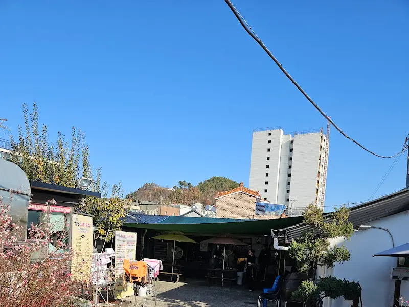 식당 외부 전경