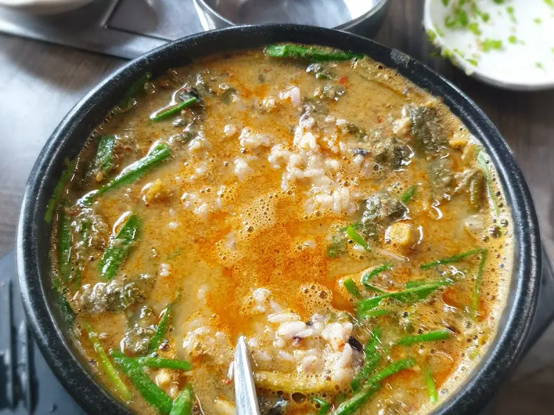 우렁이 듬뿍 추어탕