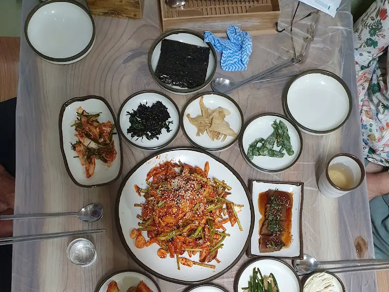 우어회 한상차림