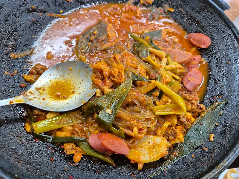 볶음밥 한 숟가락