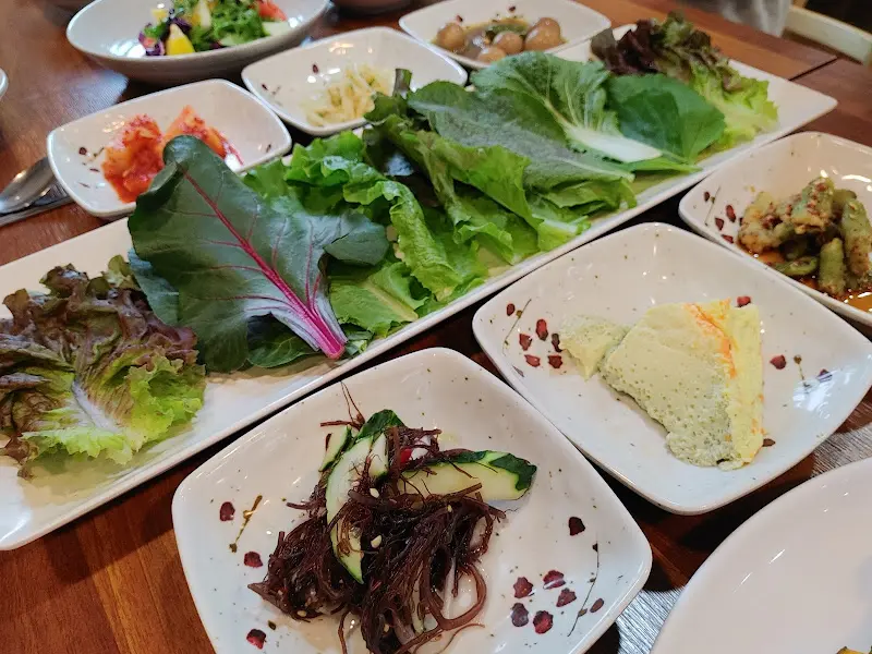 신선한 쌈 채소