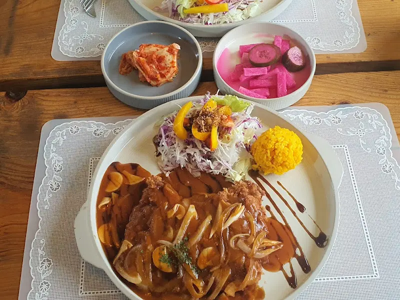 과일 소스 돈까스