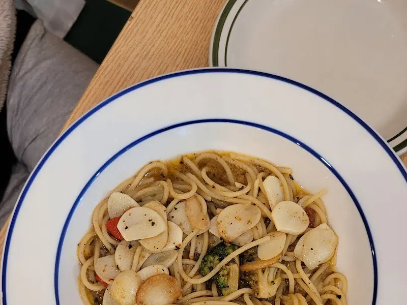 해산물이 듬뿍 들어간 파스타