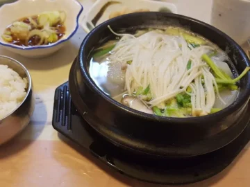 30년 세월이 녹아든, 대구 자연산 활어회의 정수: 백궁회초밥식당 – 미식가를 위한 숨겨진 맛집 탐험기