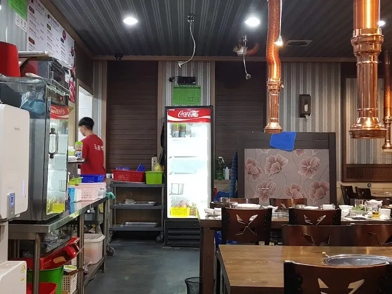 깔끔하고 정돈된 화로지연의 내부