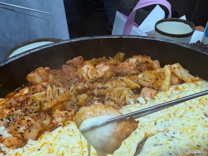 치즈 늘어나는 모습