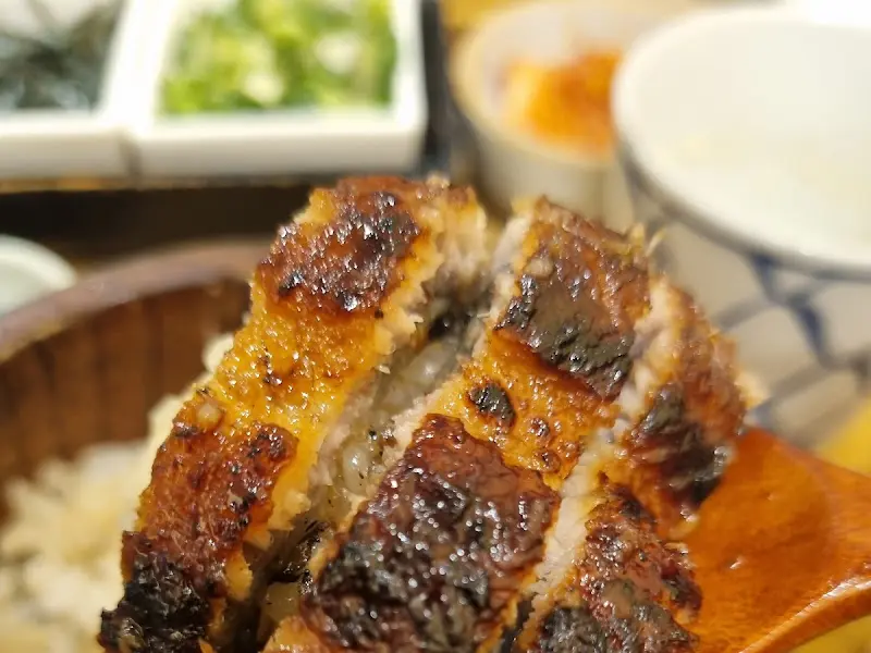 장어덮밥 근접샷