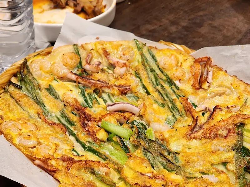 해물이 듬뿍 들어간 해물파전