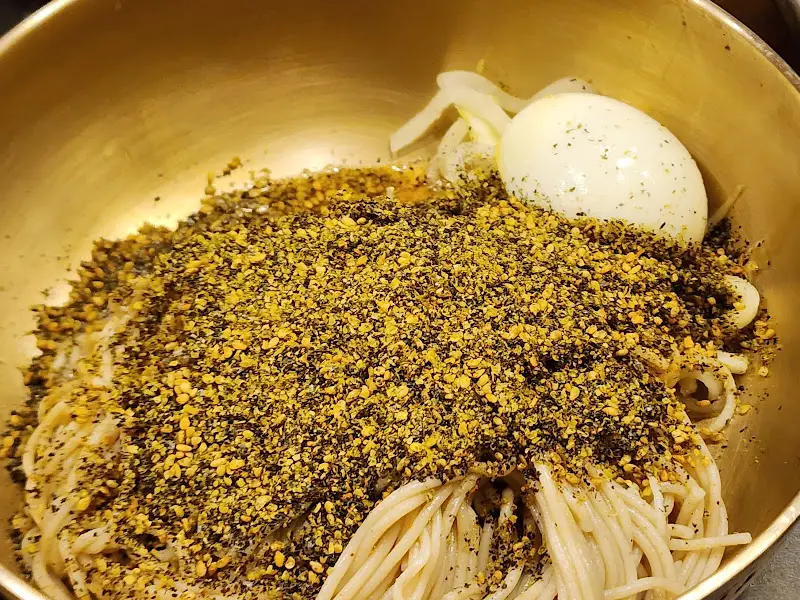 들기름 막국수 클로즈업