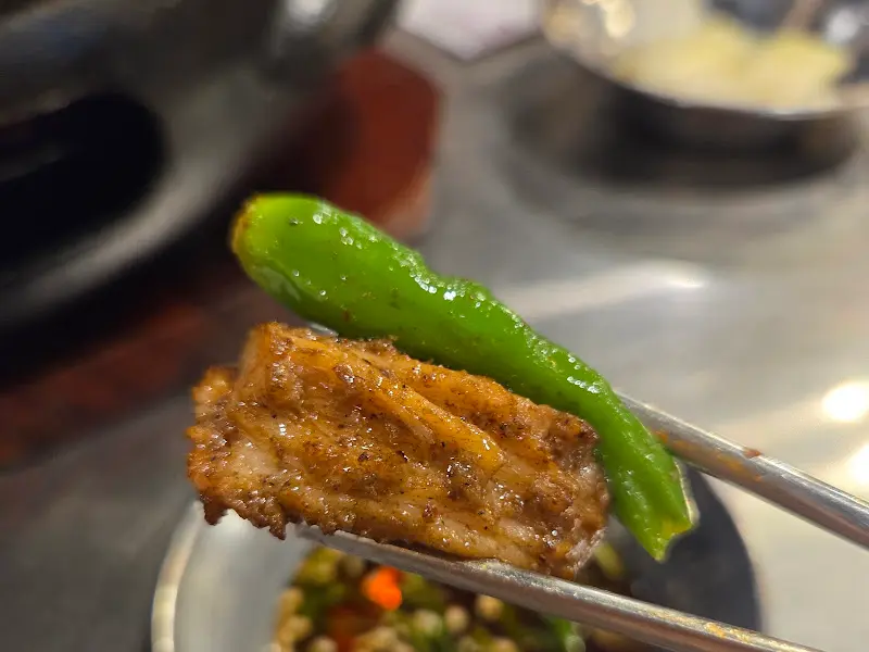 잘 익은 곱창 한 점