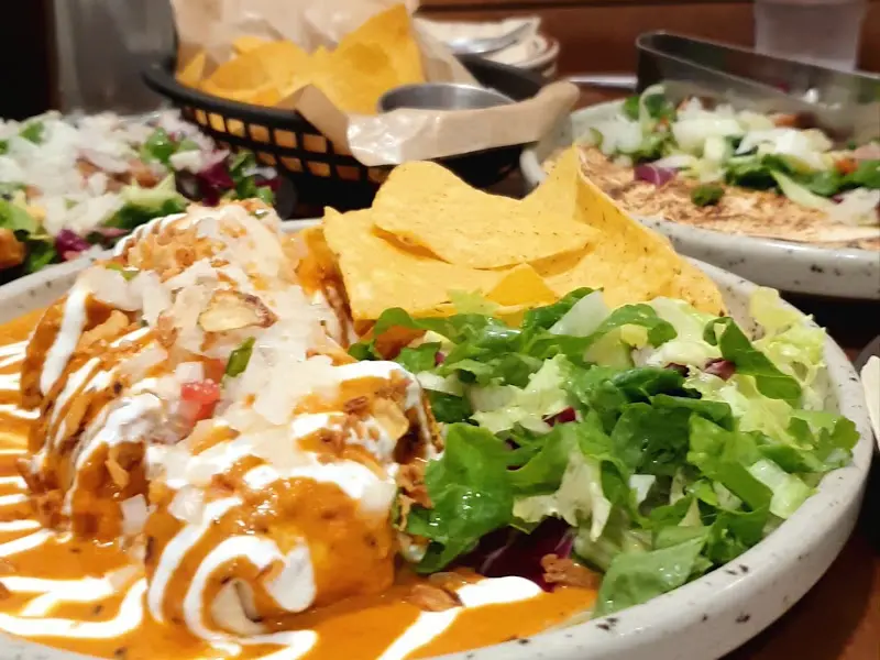 다채로운 색감의 엔칠라다