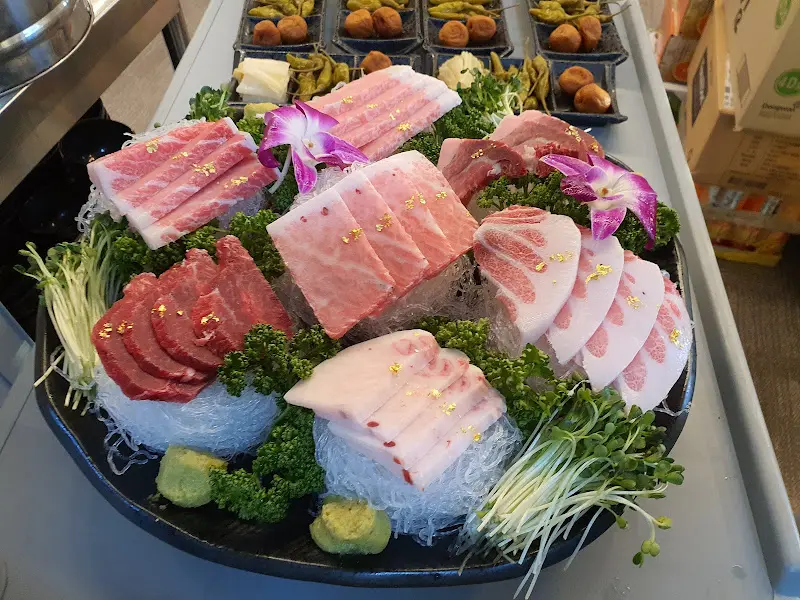 화려한 참치 한 상