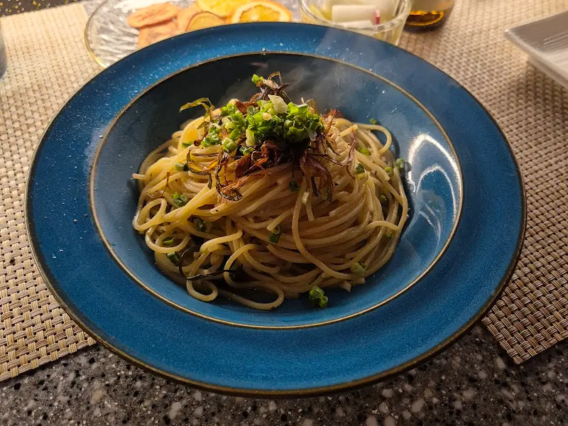 엔초비 파스타 항공 샷