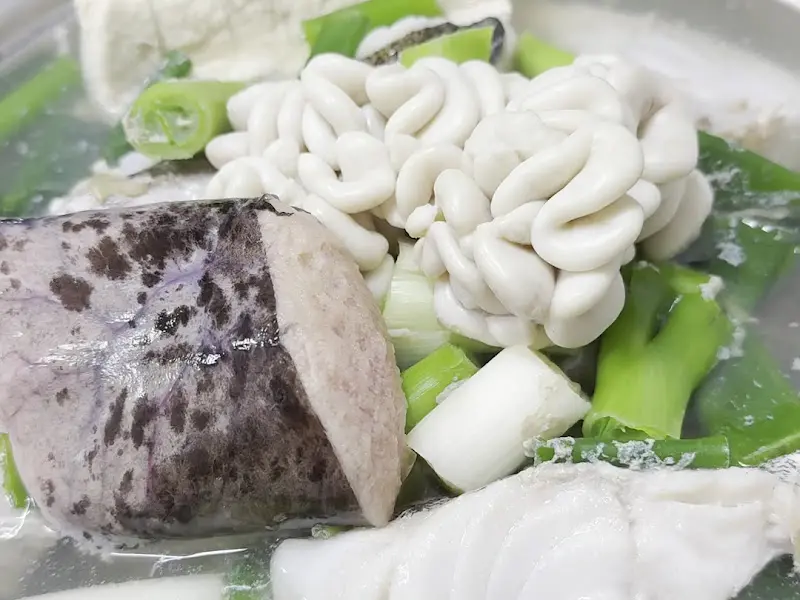 싱싱한 대구 이리와 곤이