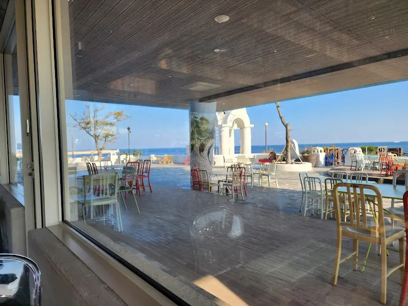 마마티라 실내에서 바라본 풍경