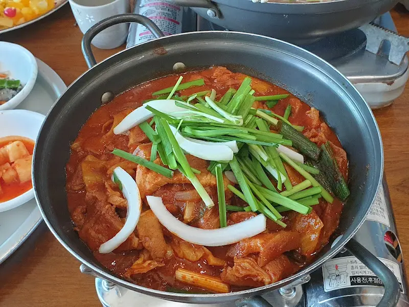 돼지두루치기