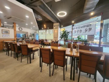 혼밥러의 성지, 성복역 “기성면옥”에서 만난 용인 평양냉면 맛집의 깊은 맛