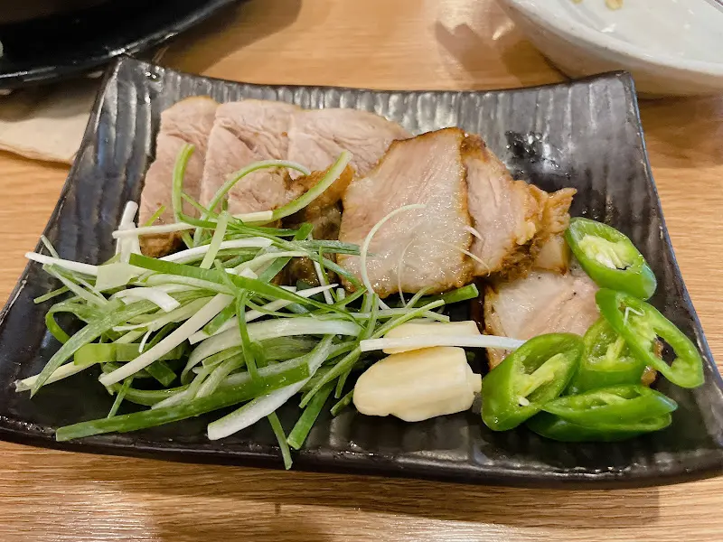 윤기가 흐르는 돼지수육