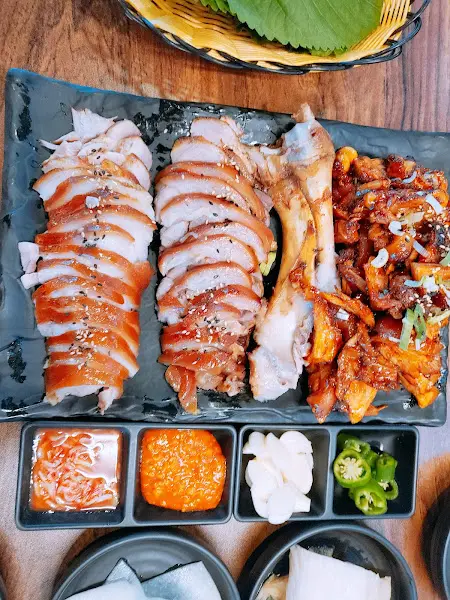 다채로운 족발 메뉴