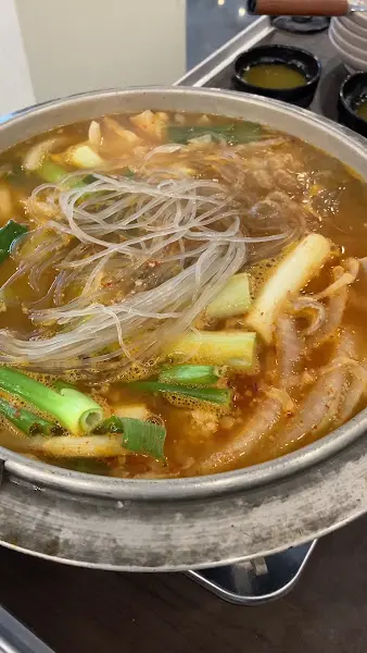 보글보글 끓는 된장찌개