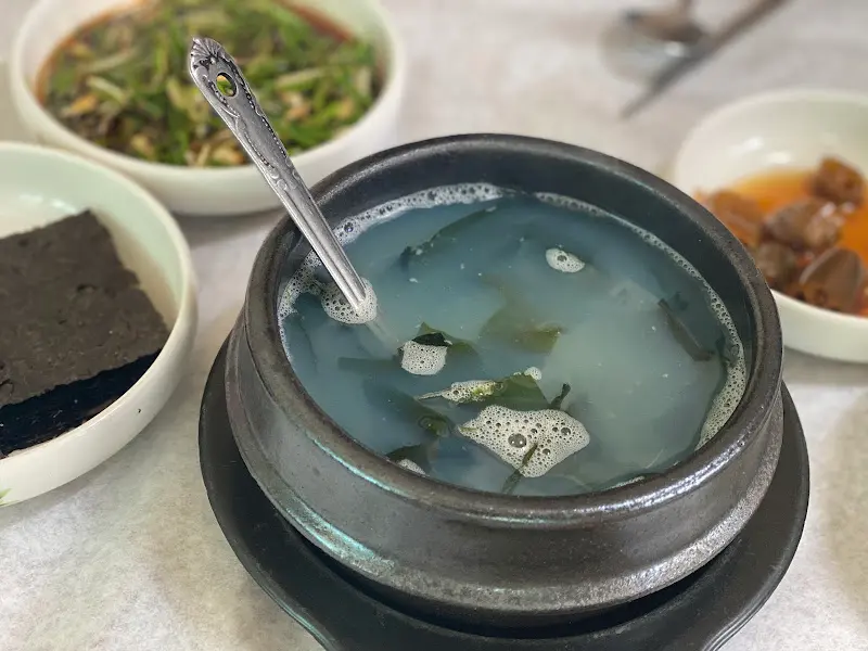 시원한 굴미역국