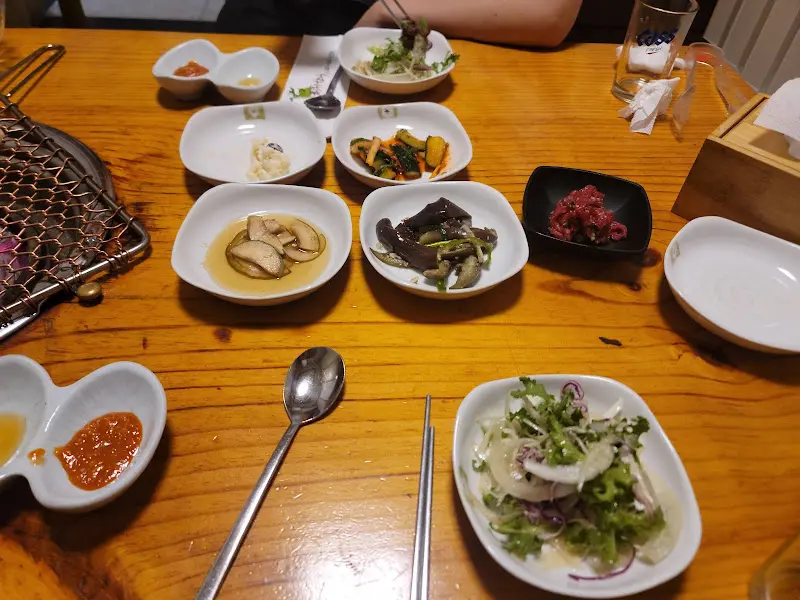 다채로운 기본 상차림