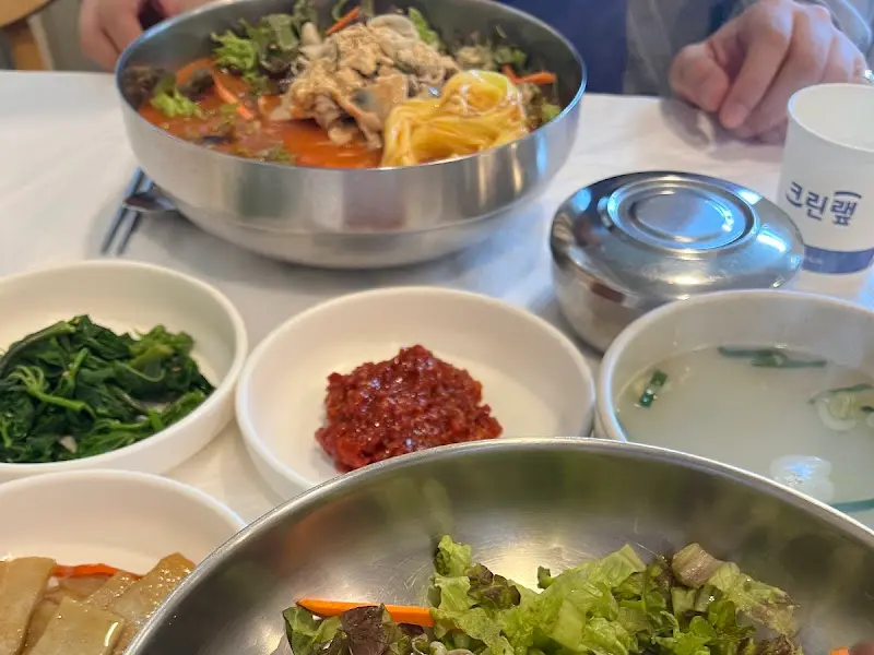 째복물회와 반찬