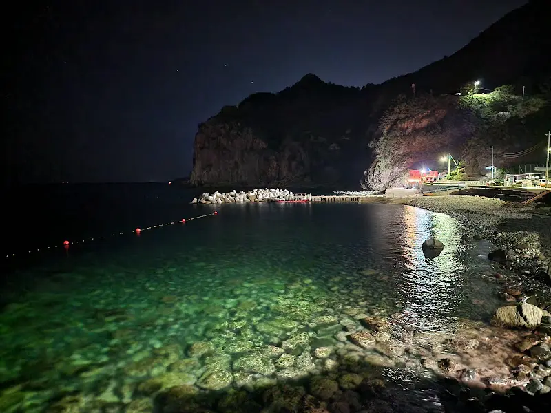 밤의 학포 해변