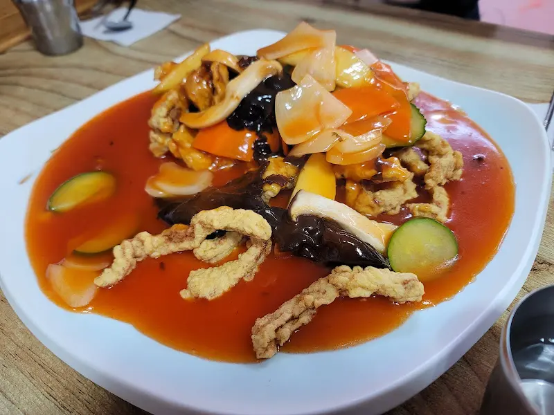 윤기가 흐르는 탕수육