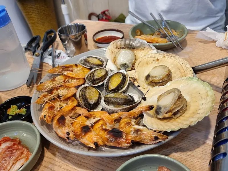 싱싱한 해산물 모듬