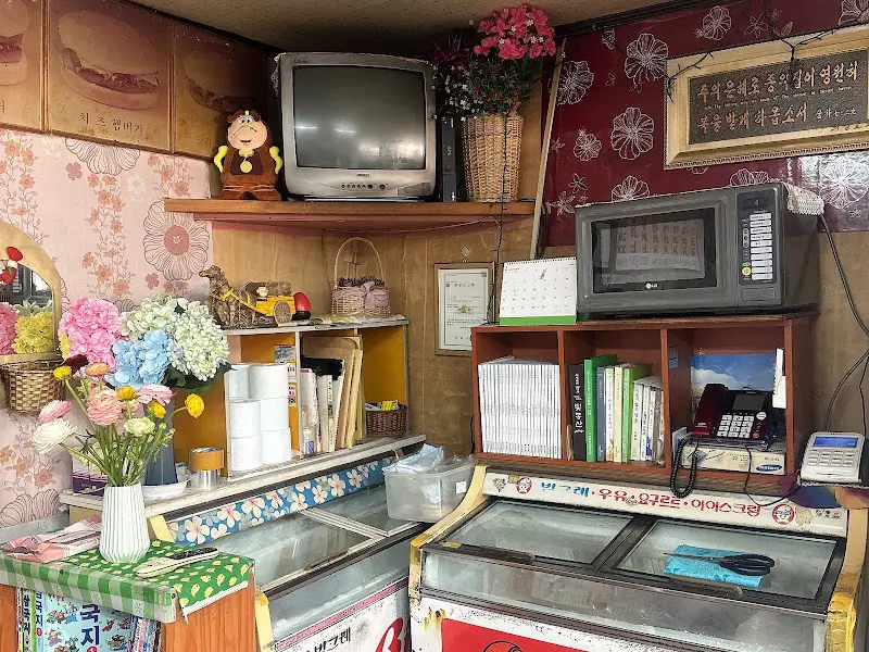 가게 내부 인테리어