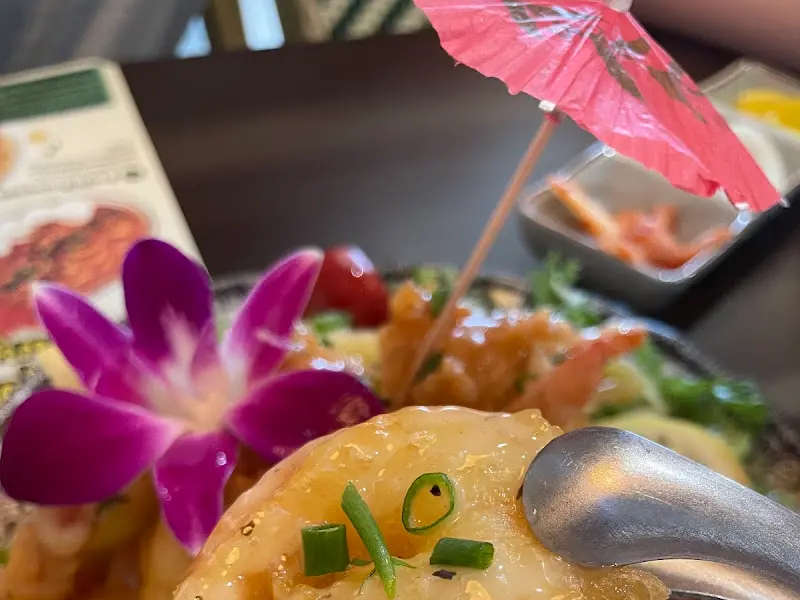 레몬 크림 마요 쉬림프의 장식 디테일