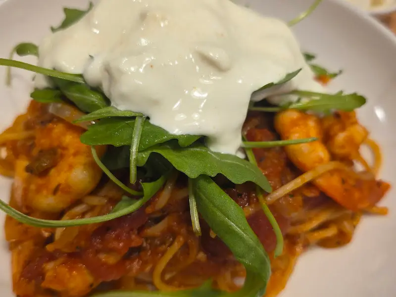 비주얼부터 압도적인 폼폼 파스타