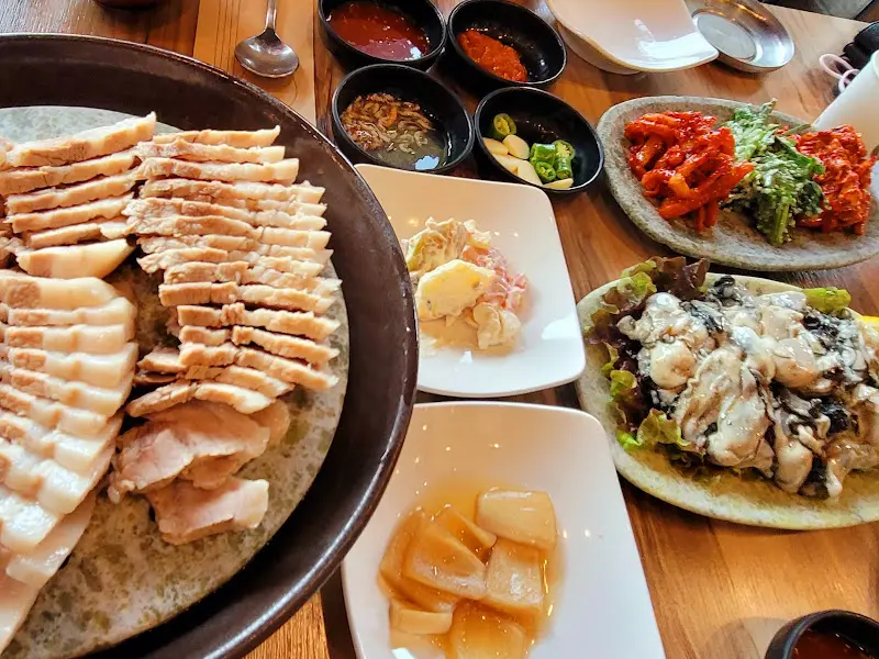 윤씨보쌈 보쌈과 밑반찬