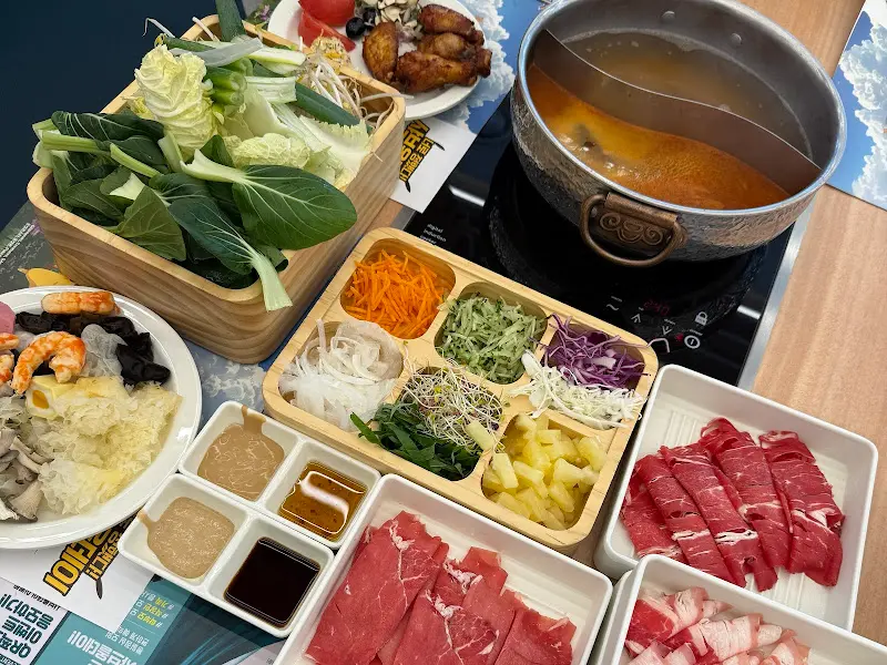 다양한 샤브샤브 재료