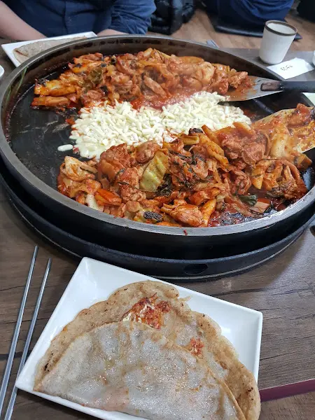 닭갈비와 치즈