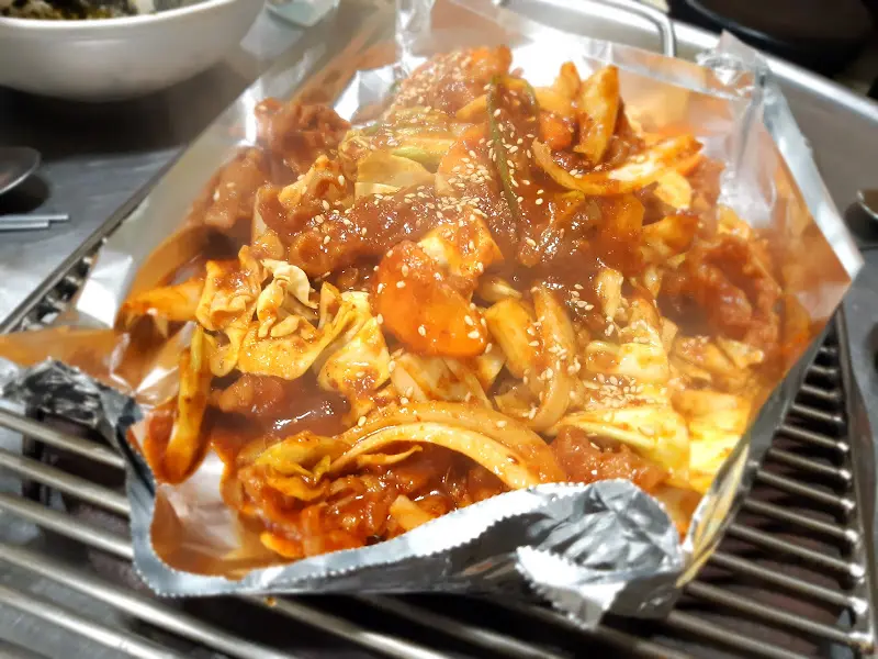 푸짐한 닭발 한 상