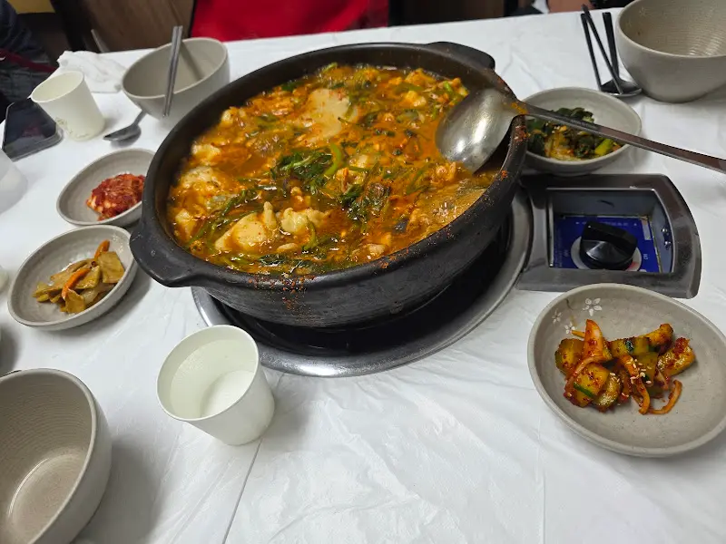 옥천메기탕 밑반찬