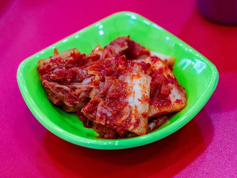 장수멸치국수 김치