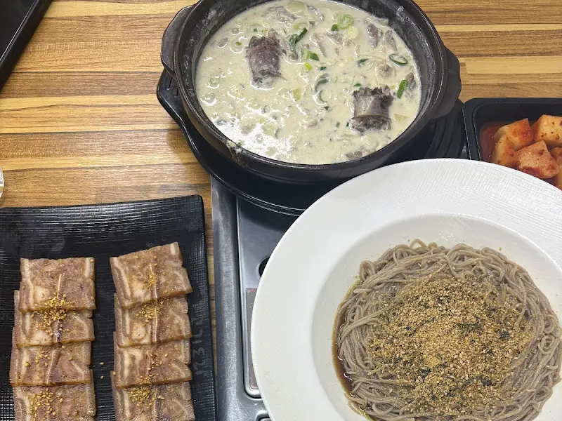 크림 순대국의 클로즈업 샷