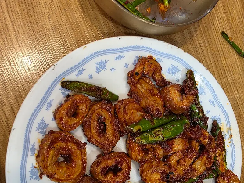 청양고추가 듬뿍 뿌려진 막창볶음