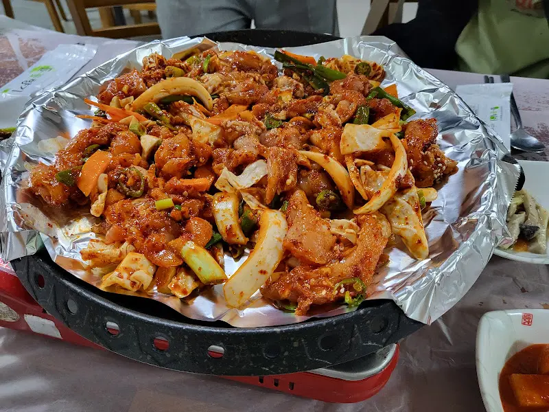 매콤한 닭주물럭