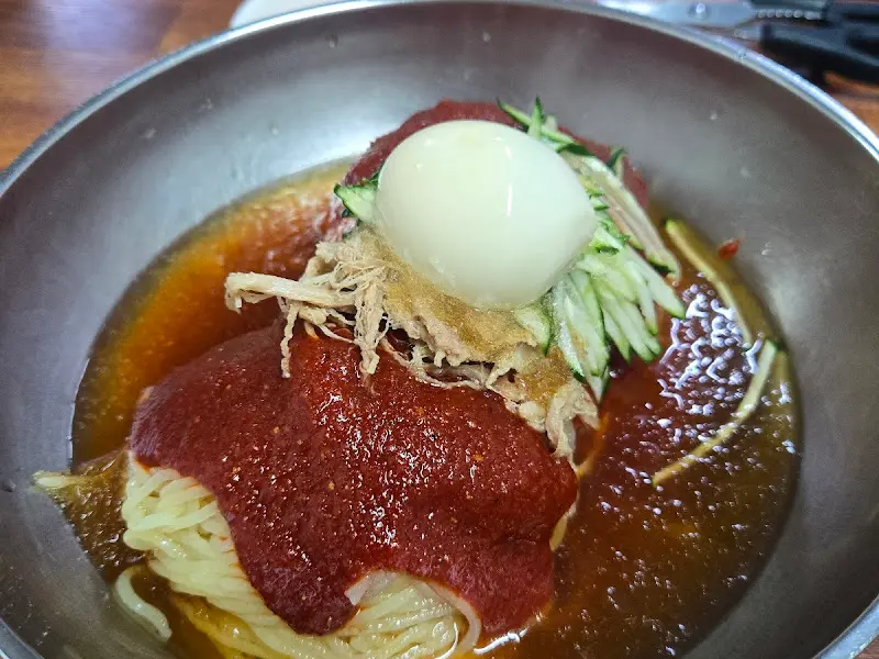 비빔밀면 항공샷