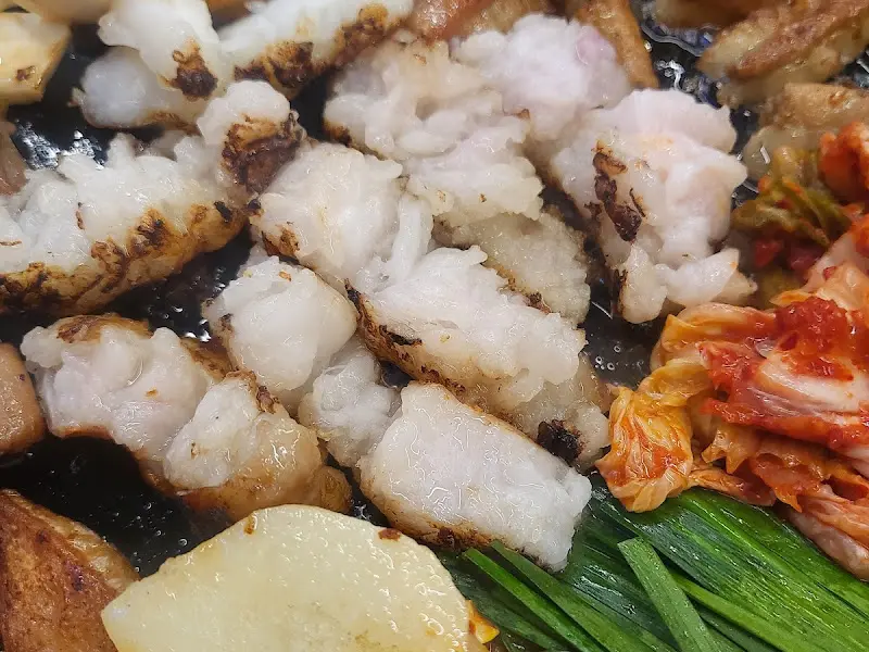 노릇하게 구워진 대창