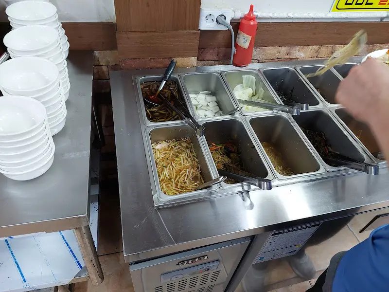 다양한 반찬 코너